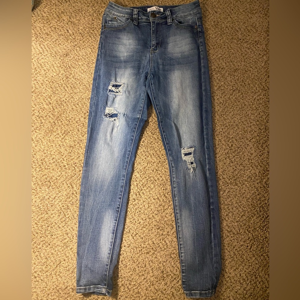 Ripped Jeans.